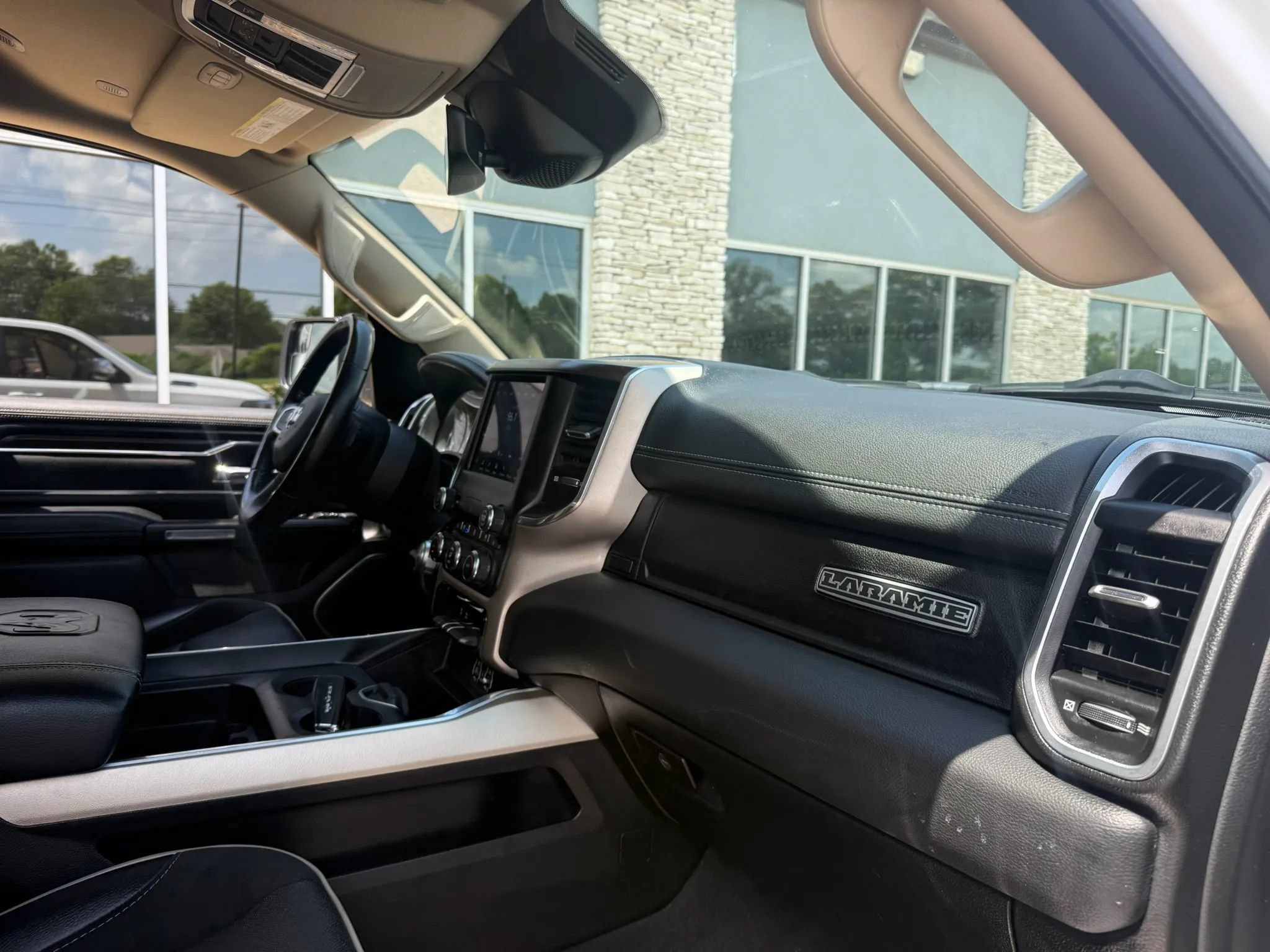 Used 2021 RAM 1500 Laramie RWD image 14
