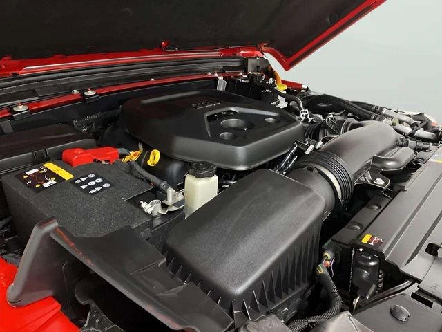 Used 2025 Jeep Wrangler Unlimited Sahara w/ Safety Group image 90