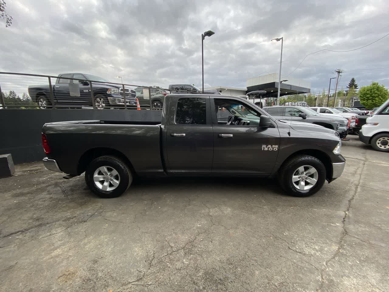 Used 2017 RAM 1500 Express AWD/4WD image 7
