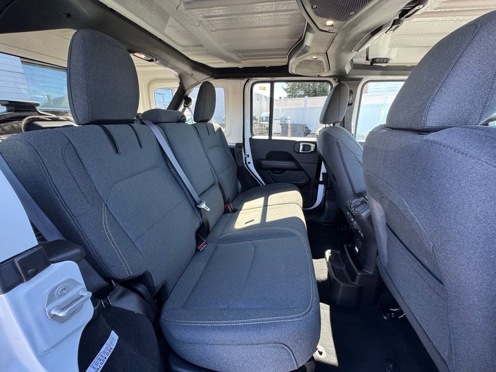 Certified 2025 Jeep Wrangler Unlimited Sahara image 20