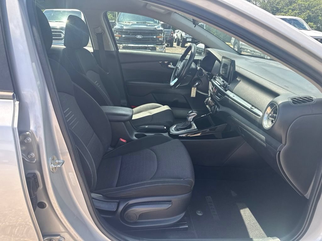 Used 2019 Kia Forte S FWD image 9