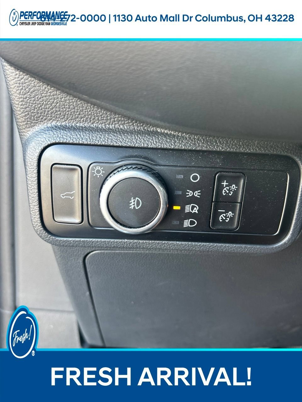Used 2025 Ford Explorer ST-Line w/ ST-Line Street Pack AWD/4WD image 26
