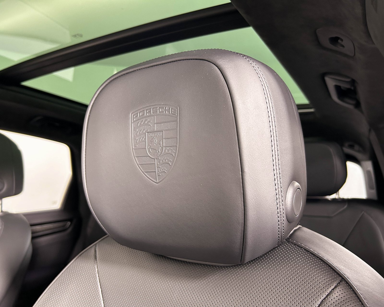 Certified 2022 Porsche Cayenne Turbo image 16