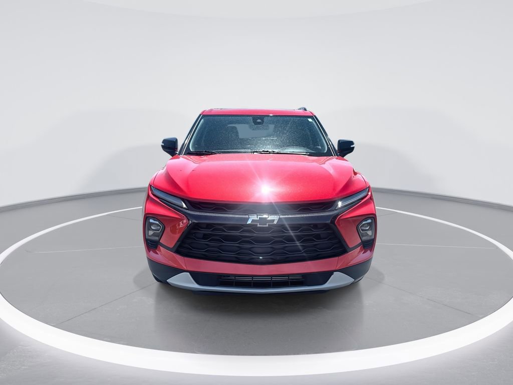 Used 2024 Chevrolet Blazer LT w/ Midnight/Sport Edition FWD image 3
