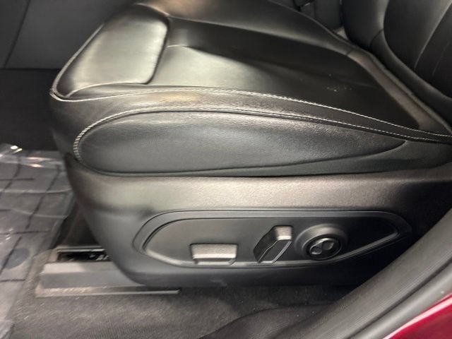 Used 2024 Jeep Grand Cherokee Limited AWD/4WD image 16