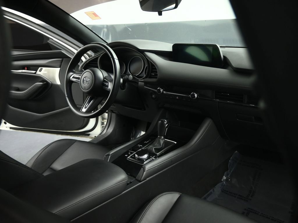 Used 2019 MAZDA MAZDA3 Hatchback w/ Preferred Package image 62