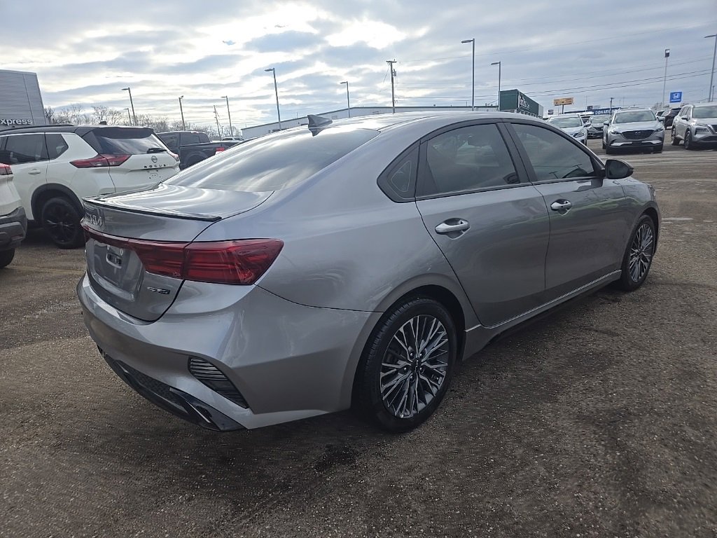 Used 2024 Kia Forte GT-Line image 7