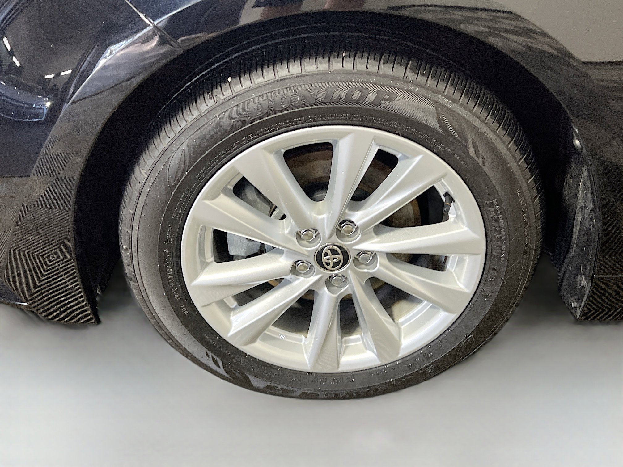 Used 2025 Toyota Corolla XLE image 14