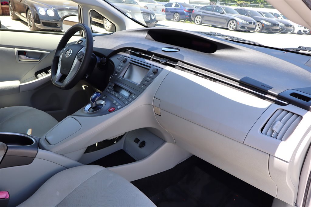 Used 2012 Toyota Prius Three FWD image 19