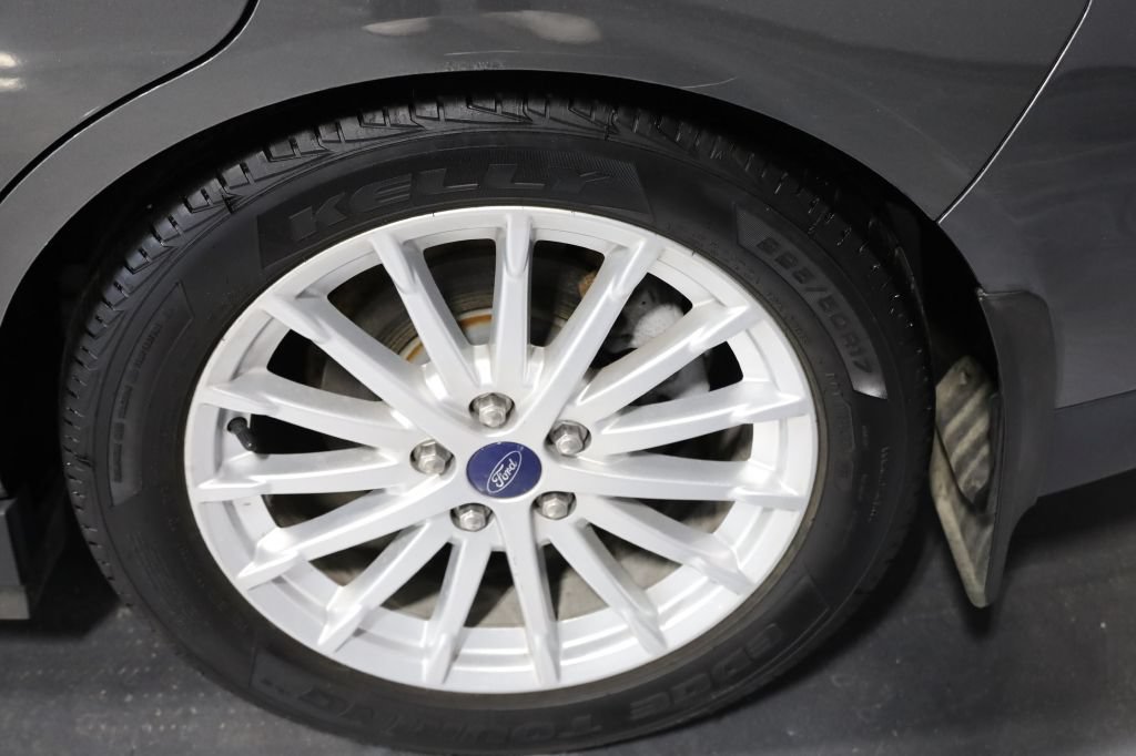 Used 2015 Ford C-MAX Energi SEL w/ Exterior Protection Package FWD image 37