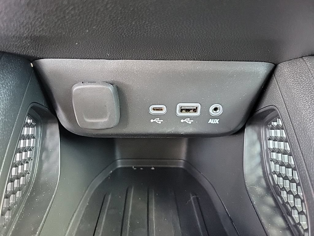Used 2023 Chevrolet TrailBlazer LT w/ Convenience Package FWD image 19