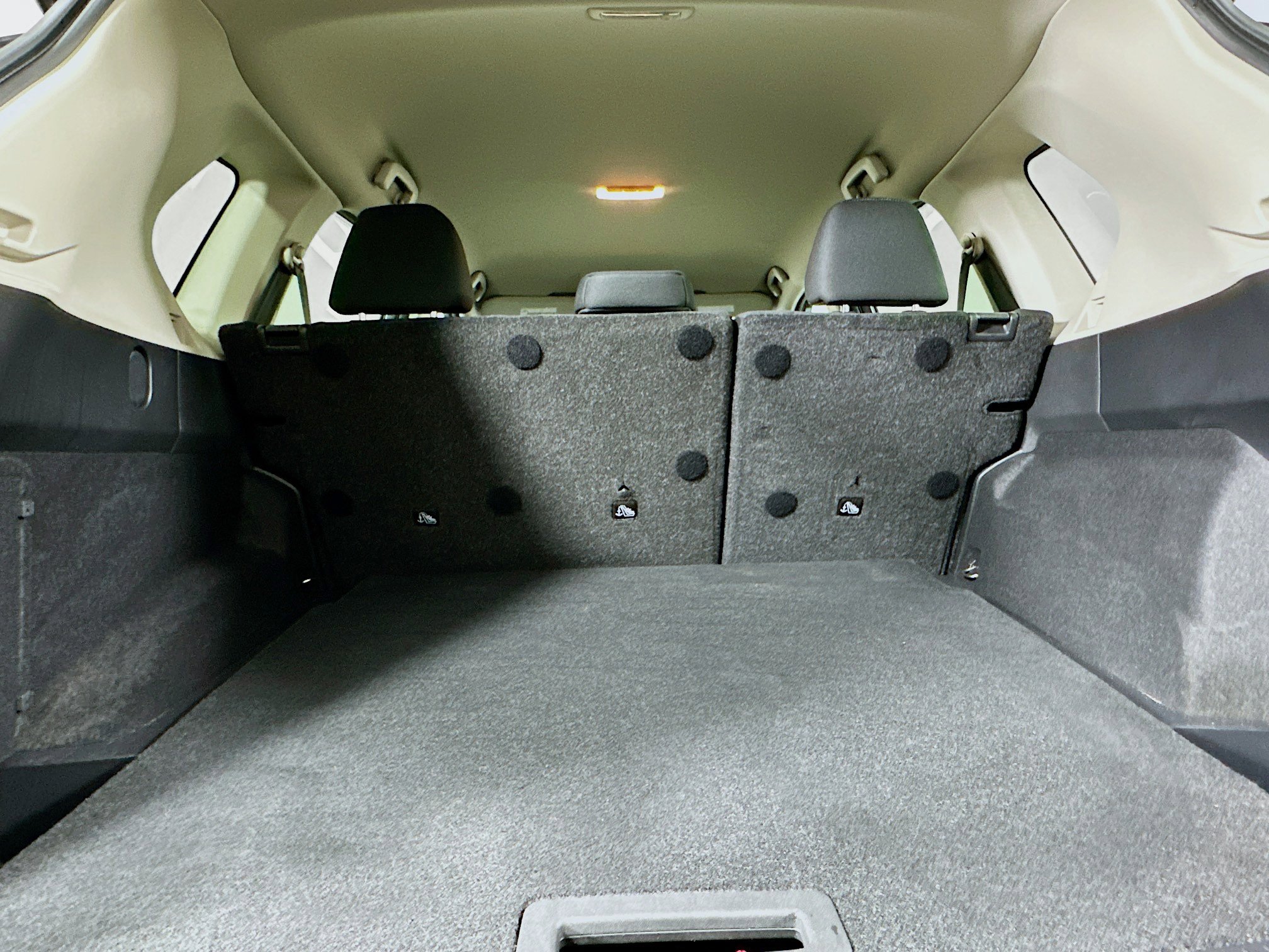 Used 2023 Nissan Rogue S image 28