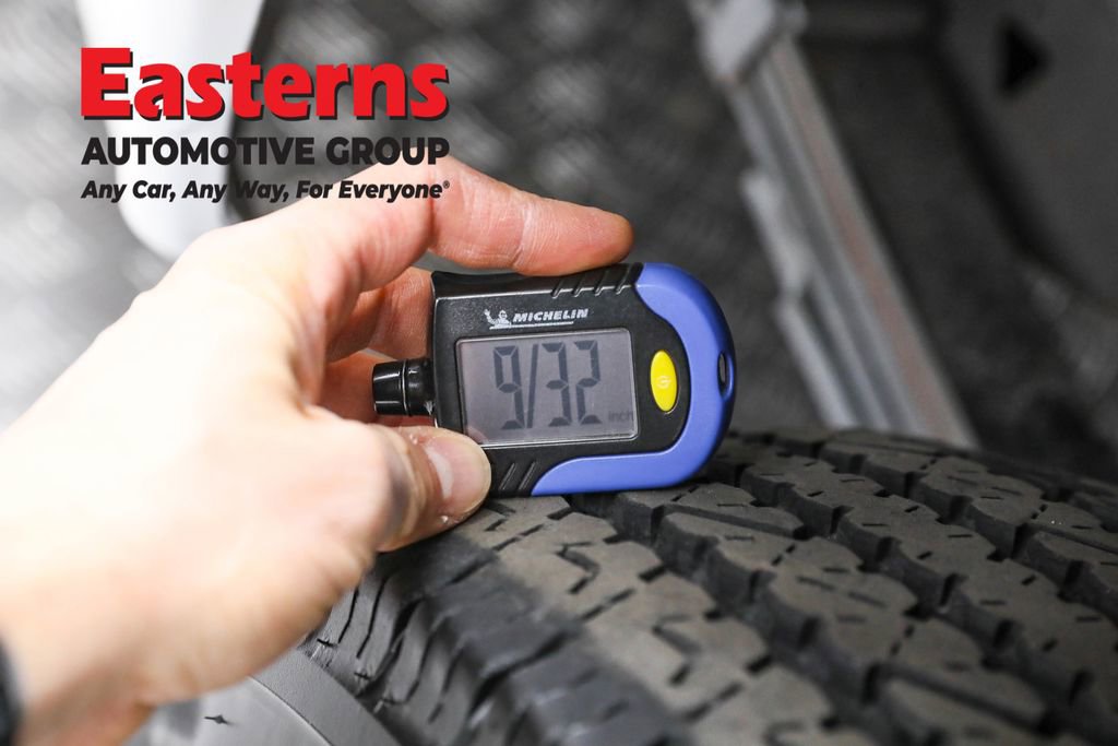 Used 2023 Chevrolet Express 3500 LS RWD image 24