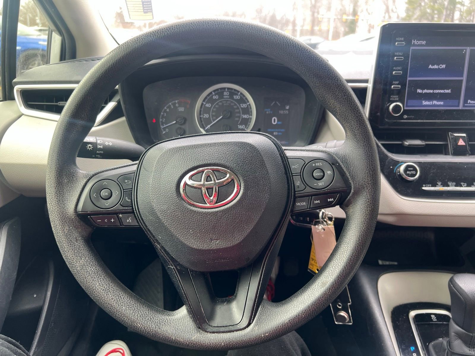 Used 2021 Toyota Corolla LE image 32