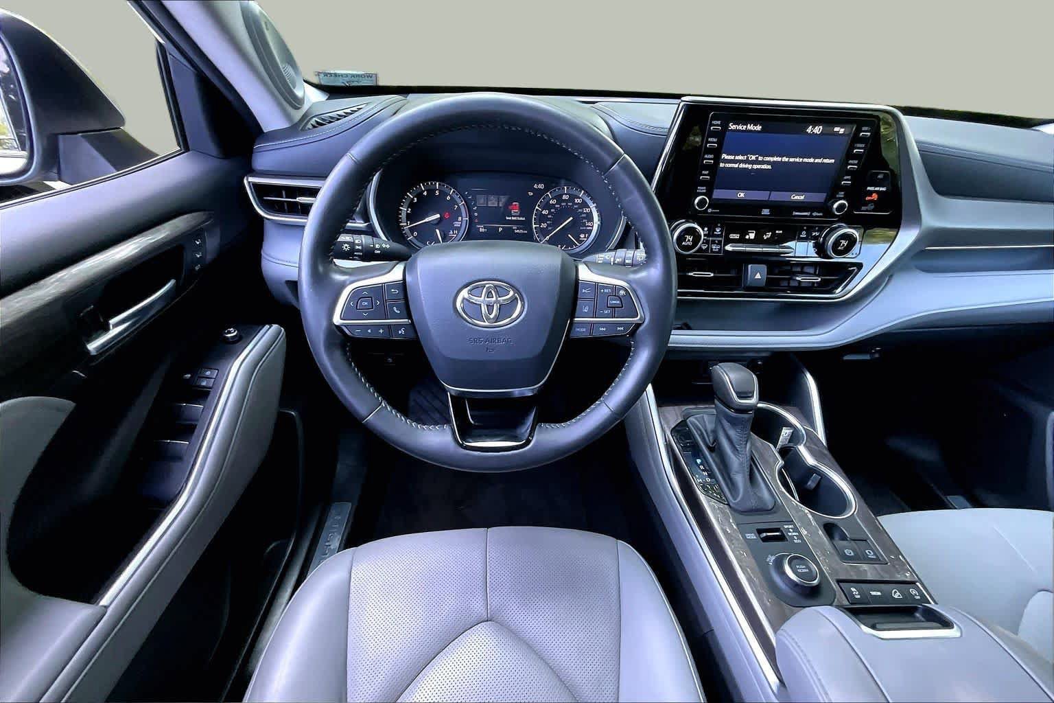 Certified 2020 Toyota Highlander Limited AWD/4WD image 6