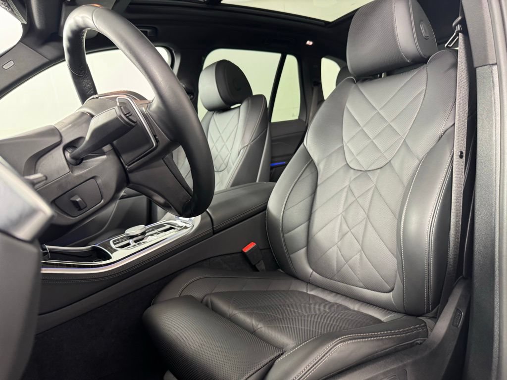 Used 2026 BMW X5 xDrive40i AWD/4WD image 12