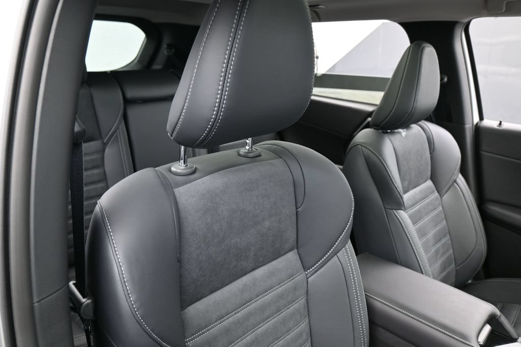 New 2026 Mitsubishi Outlander SE FWD image 48