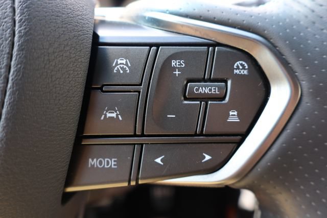 Used 2025 Lexus LX 600 F Sport w/ Accessory Package (2T) AWD/4WD image 18