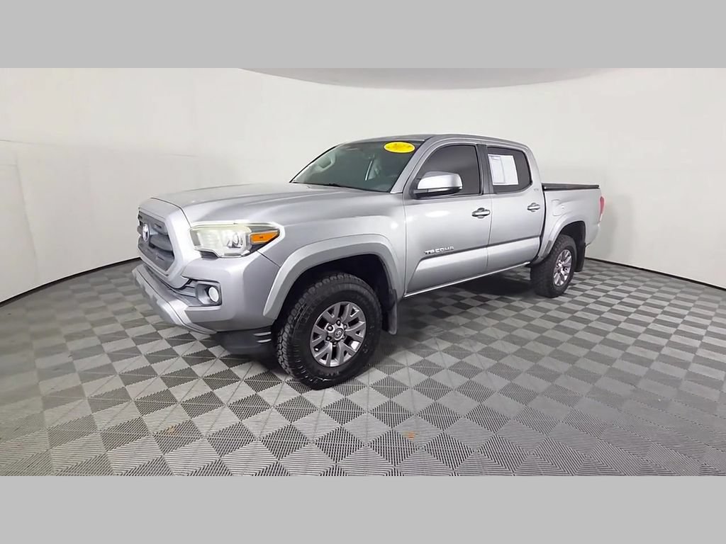 Used 2017 Toyota Tacoma TRD Sport RWD image 49