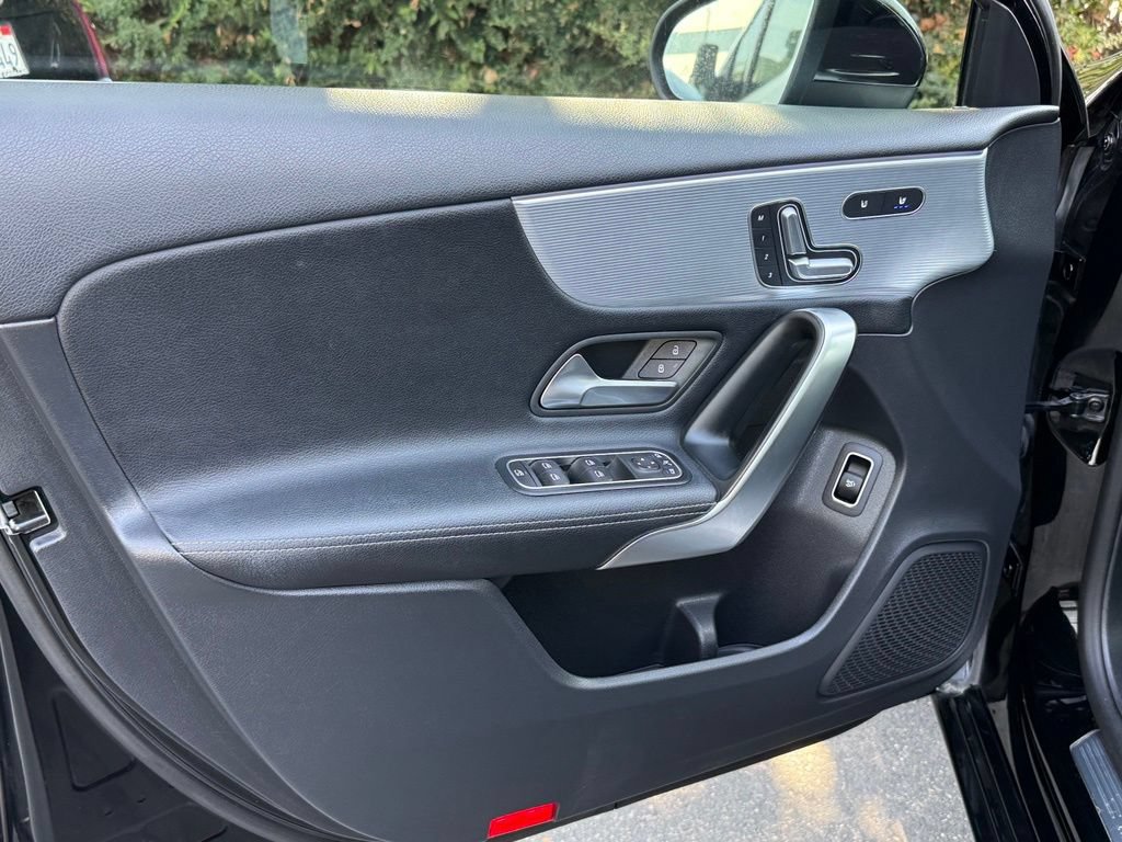 Certified 2022 Mercedes-Benz A 220 image 20