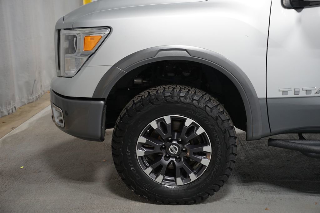 Used 2018 Nissan Titan PRO-4X w/ Pro-4x Utility Package image 5