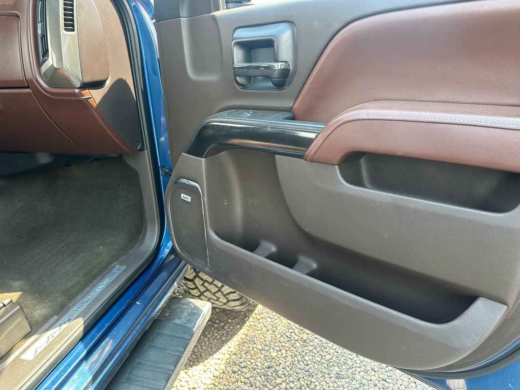 Used 2015 Chevrolet Silverado 2500 High Country w/ Duramax Plus Package AWD/4WD image 14
