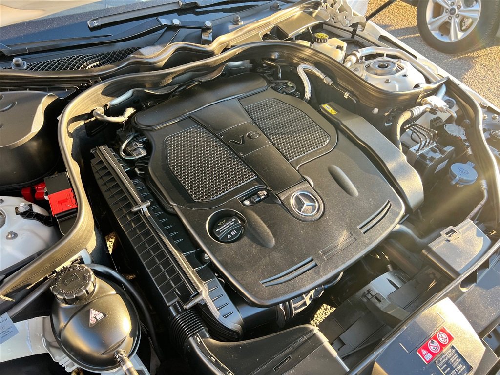 Used 2015 Mercedes-Benz E 350 4MATIC Sedan image 31