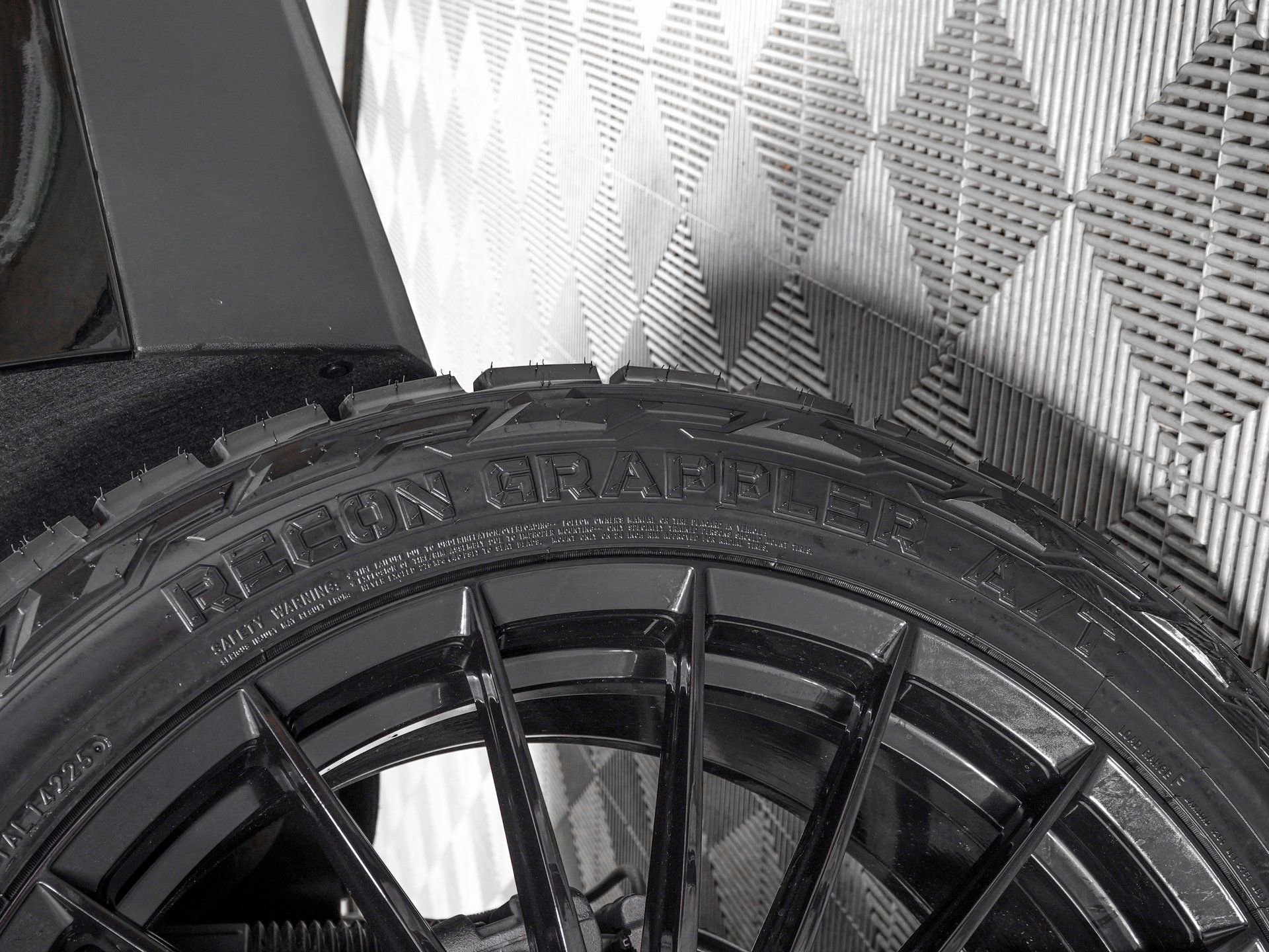 Used 2026 GMC Yukon XL AT4 Ultimate image 39