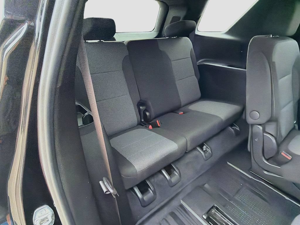 Used 2023 Chevrolet Traverse LT w/ Midnight/Sport Edition AWD/4WD image 28