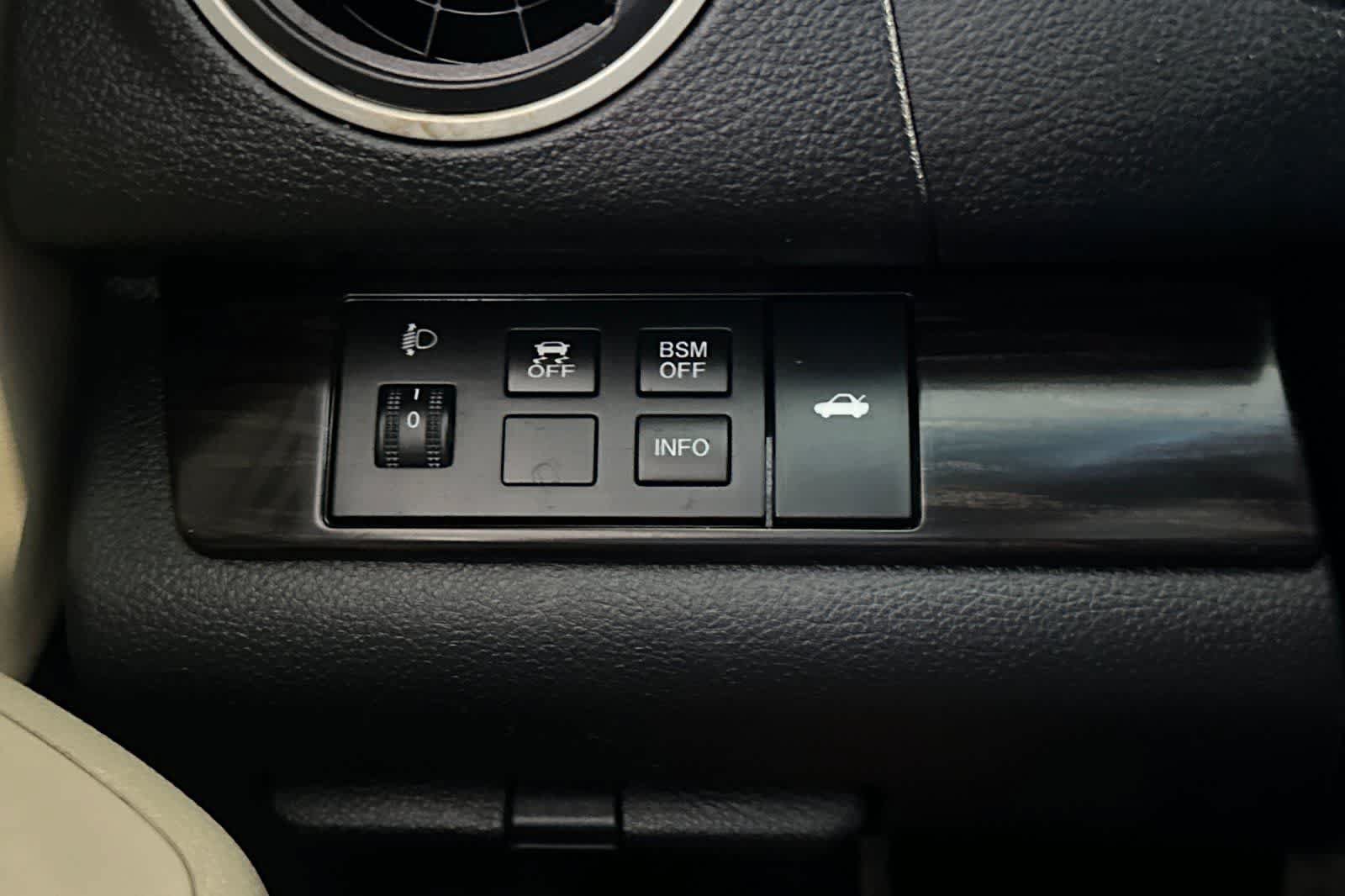Used 2013 MAZDA MAZDA6 i Grand Touring w/ Technology Pkg FWD image 31