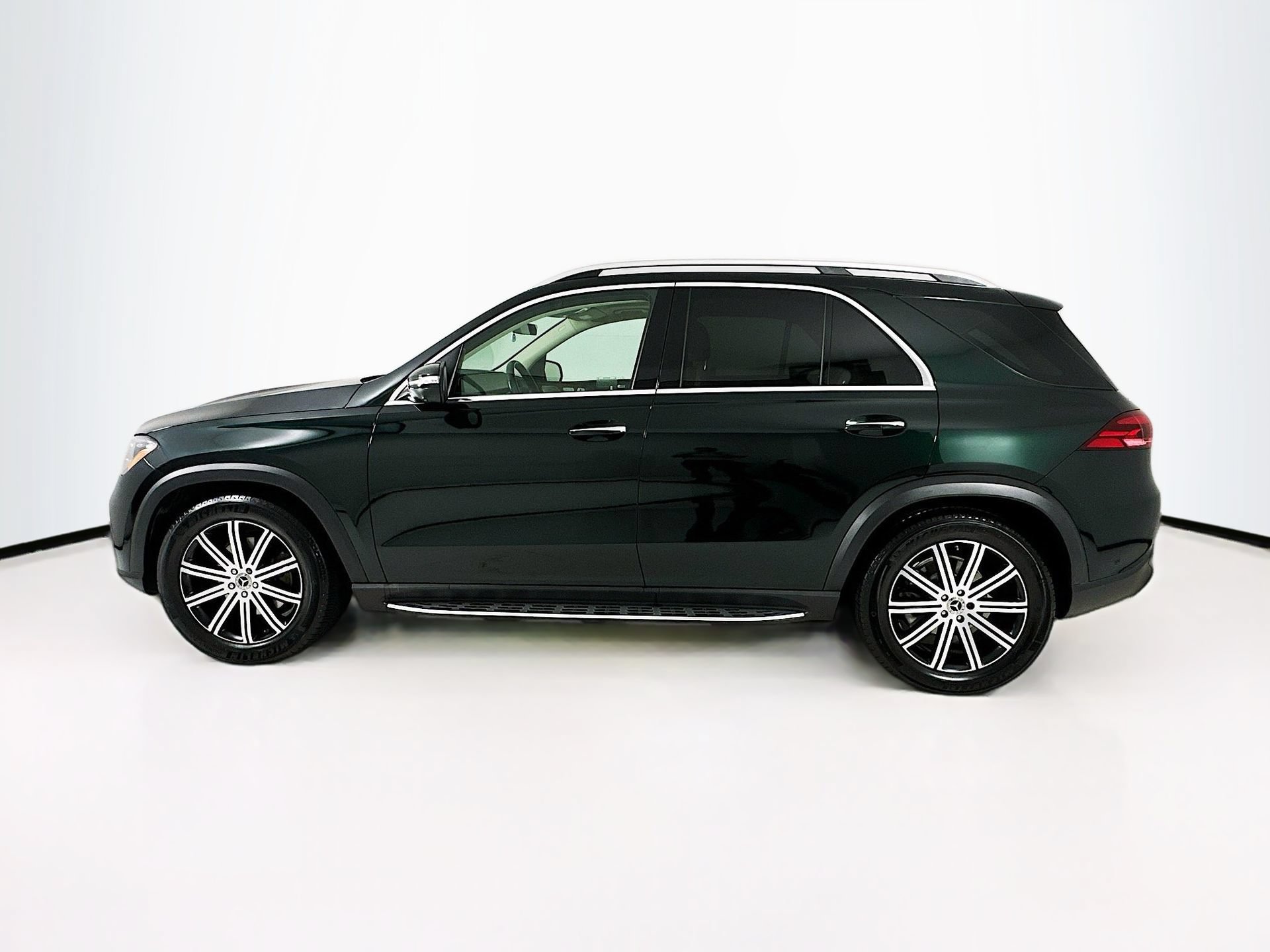 Certified 2025 Mercedes-Benz GLE 350 4MATIC image 5