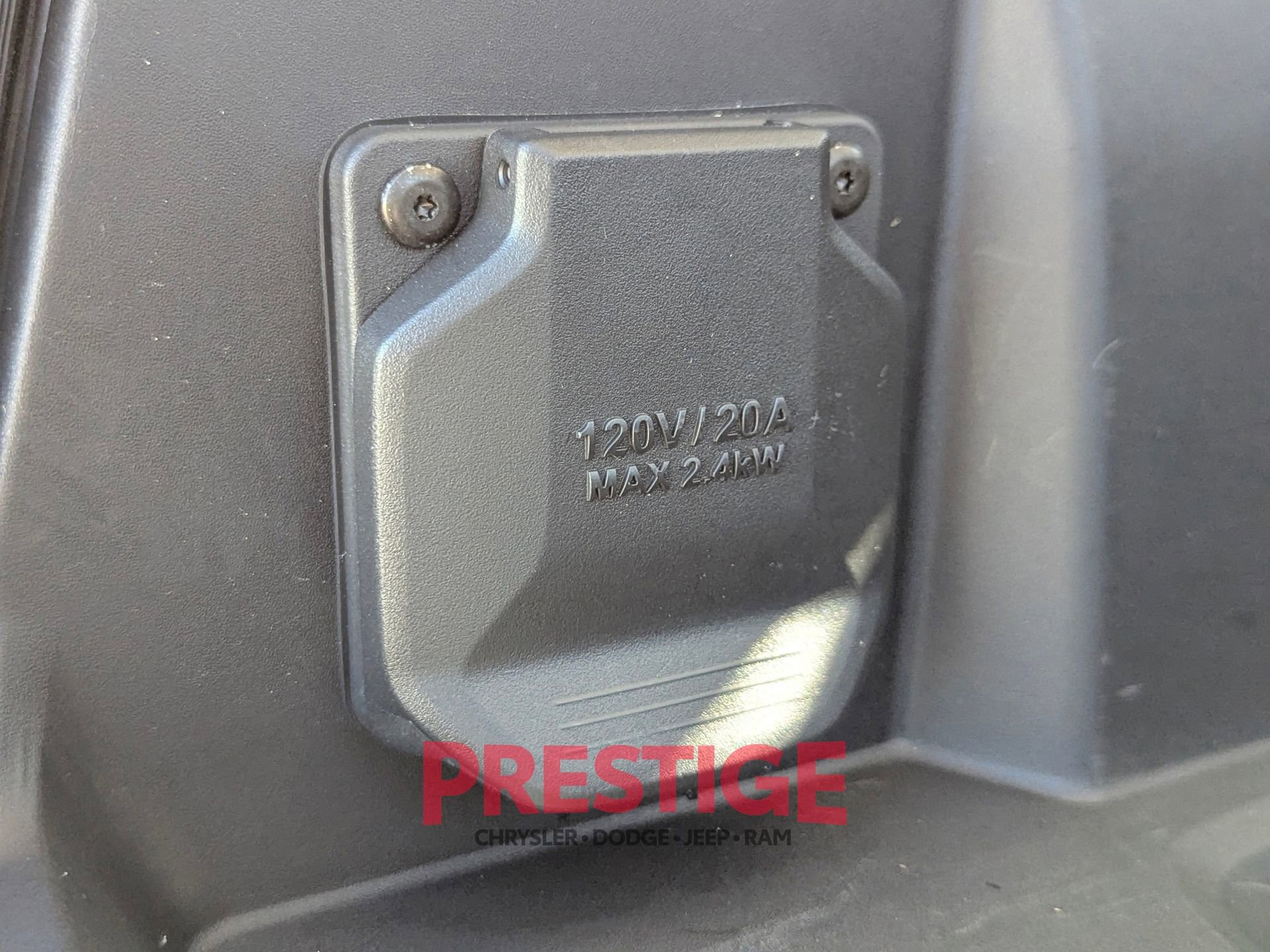 Used 2024 Chevrolet Silverado EV W/T AWD/4WD image 33