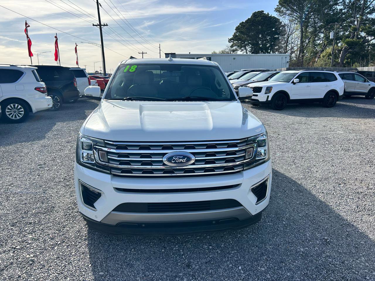 Used 2018 Ford Expedition Max Limited RWD image 22