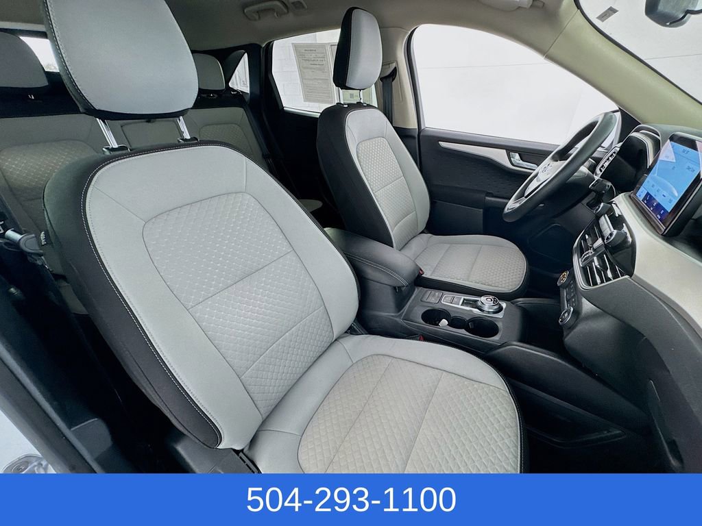 Used 2020 Ford Escape SE FWD image 28