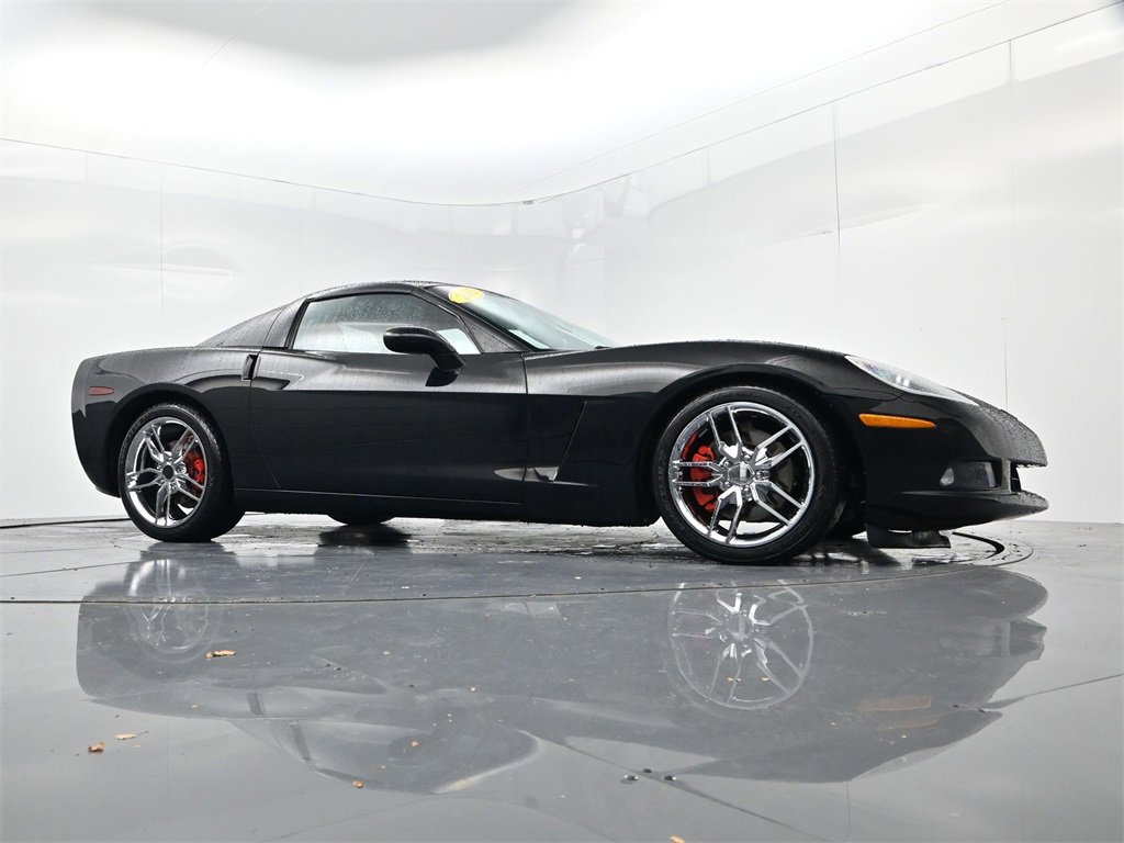 Used 2005 Chevrolet Corvette Coupe w/ Preferred Equipment Group image 28