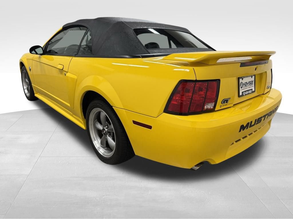 Used 2004 Ford Mustang GT image 4
