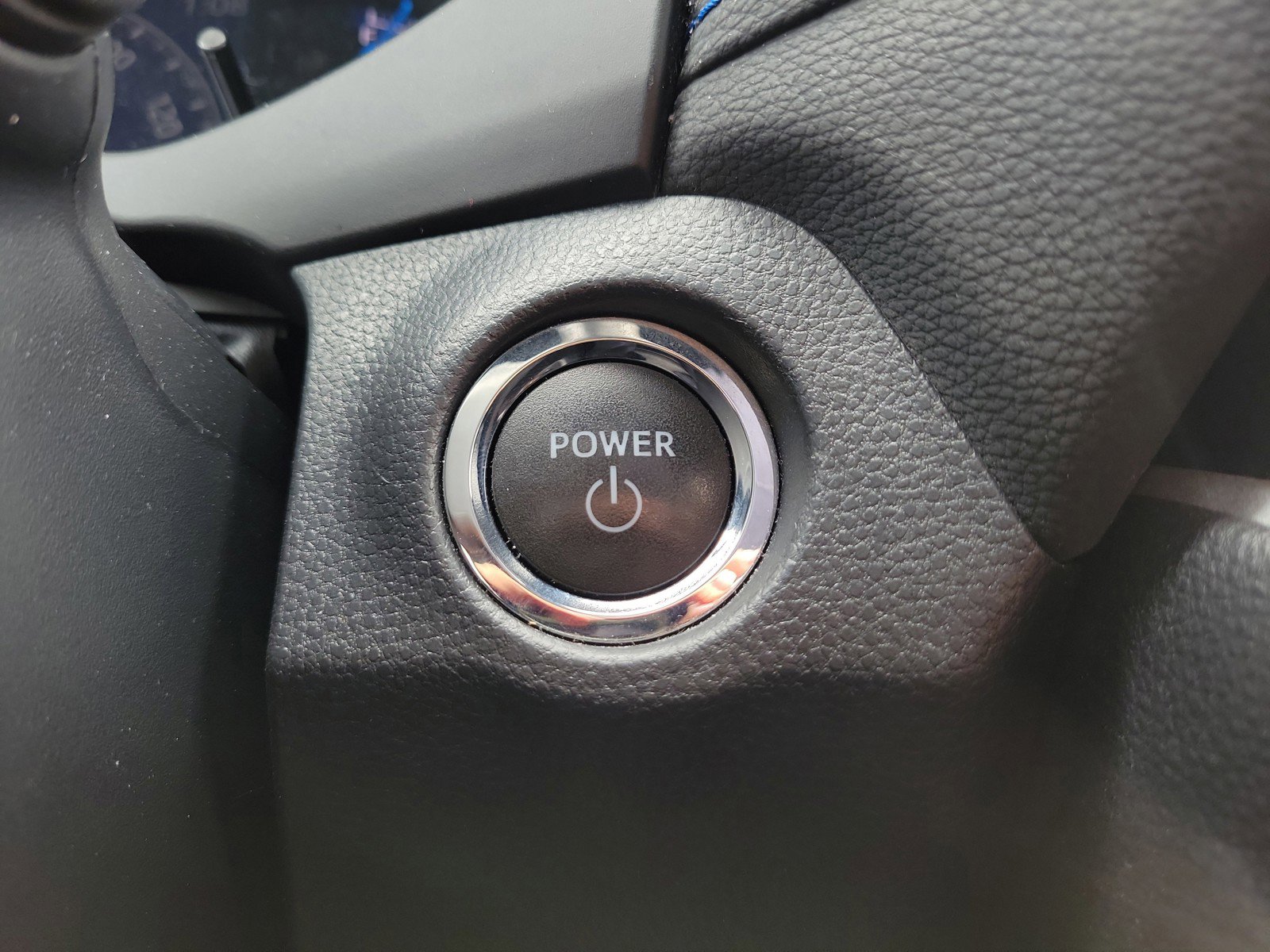 Used 2024 Toyota RAV4 SE AWD/4WD image 25