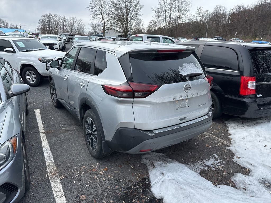 Certified 2023 Nissan Rogue SV image 3