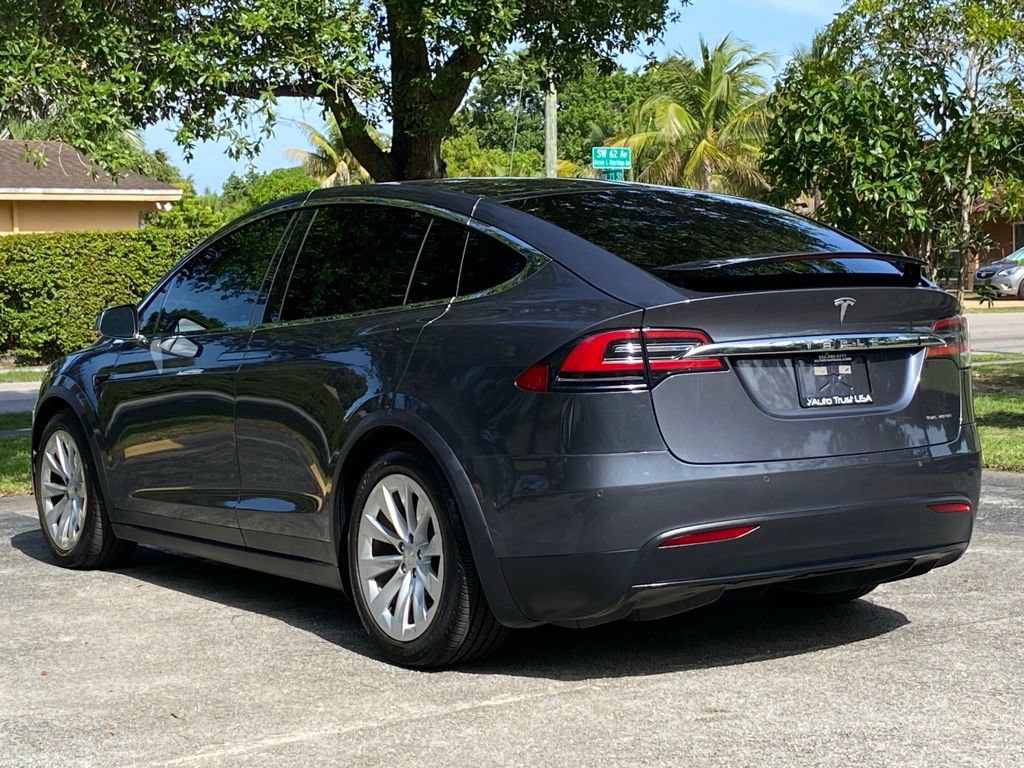Used 2021 Tesla Model X Long Range AWD/4WD image 7