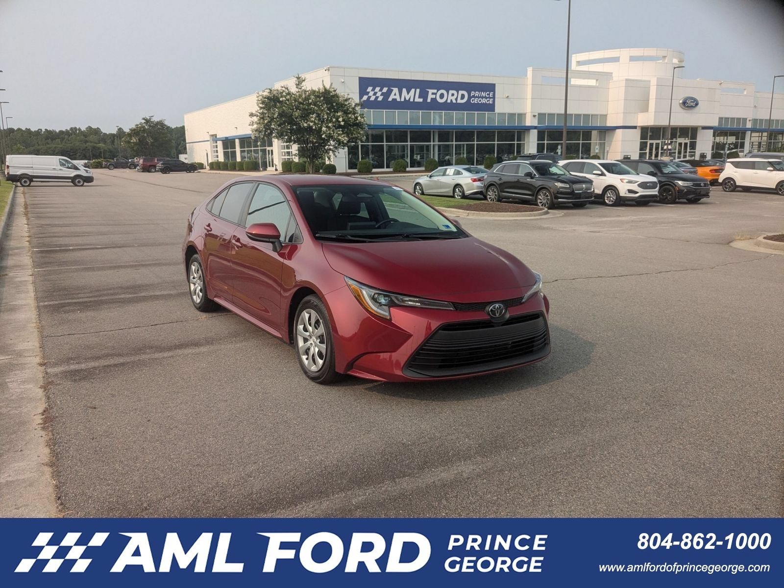 Used 2024 Toyota Corolla LE FWD image 1