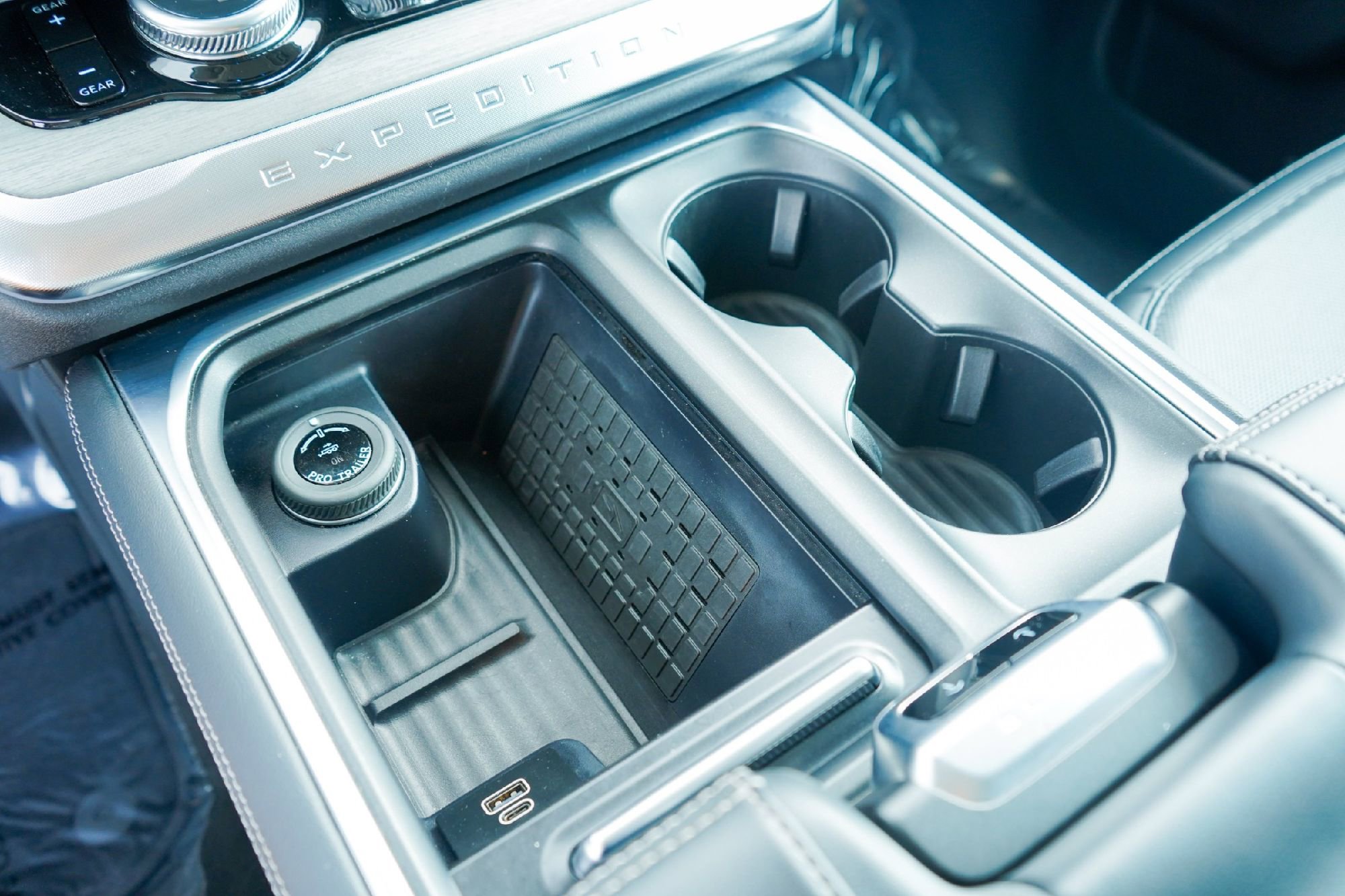 Used 2025 Ford Expedition Max Platinum image 19