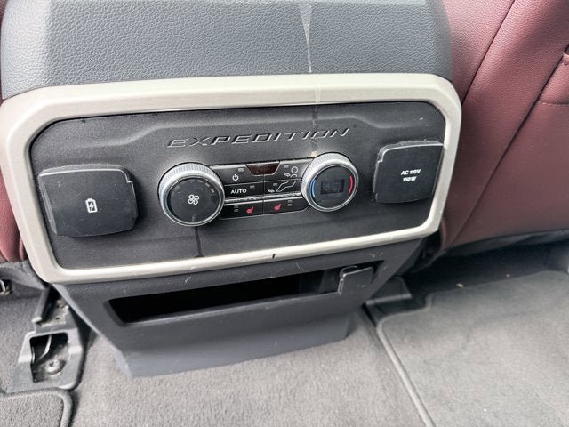 Used 2024 Ford Expedition Max Limited AWD/4WD image 25