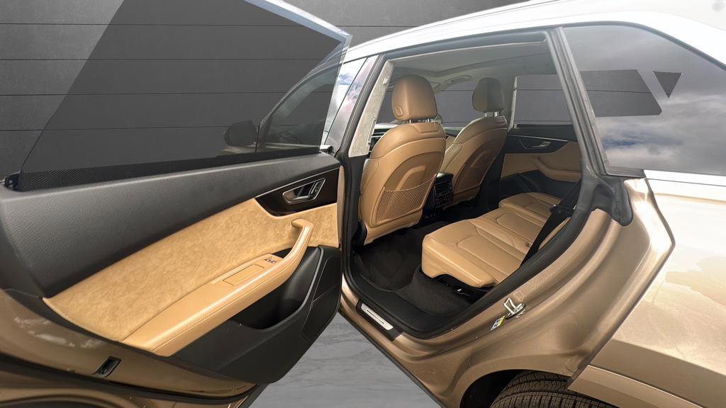 Used 2019 Audi Q8 Prestige image 13