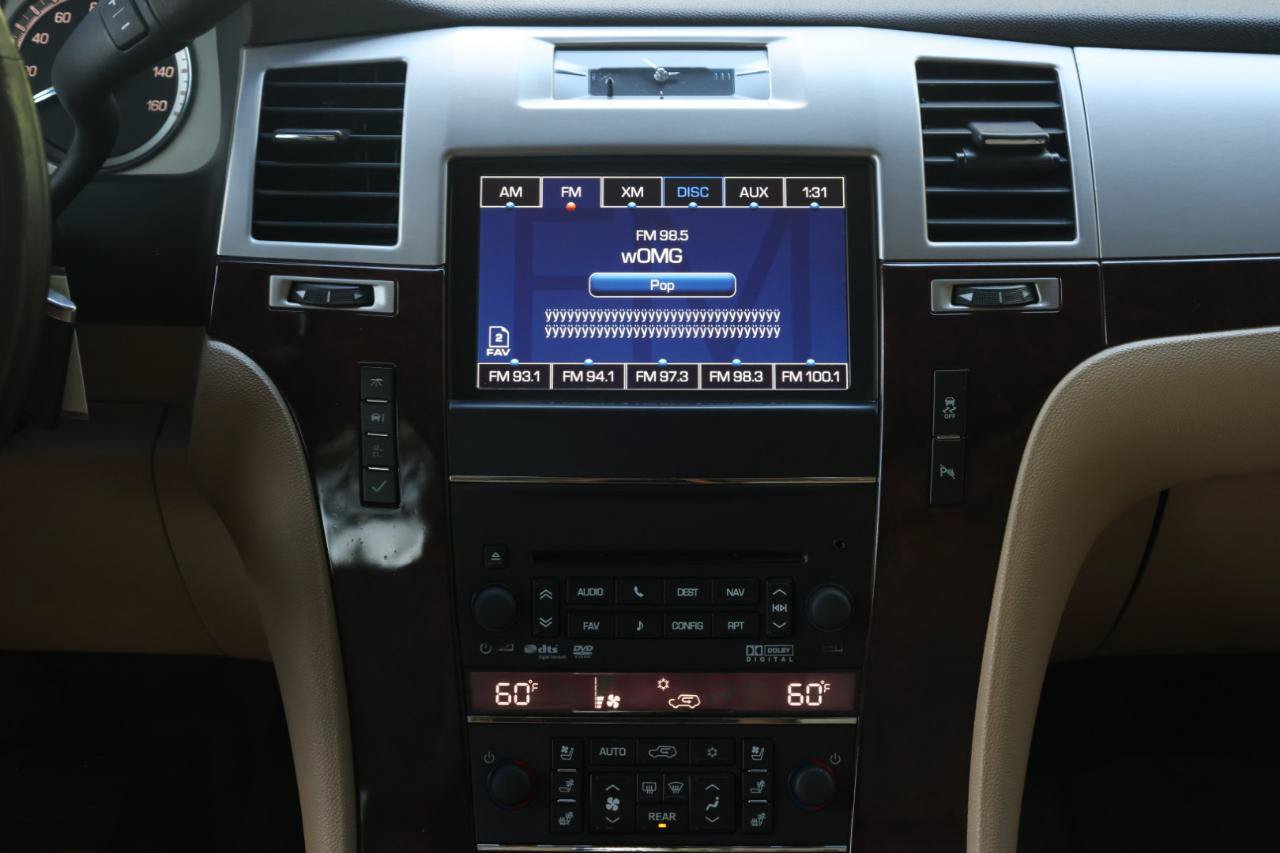 Used 2012 Cadillac Escalade ESV Premium AWD/4WD image 11