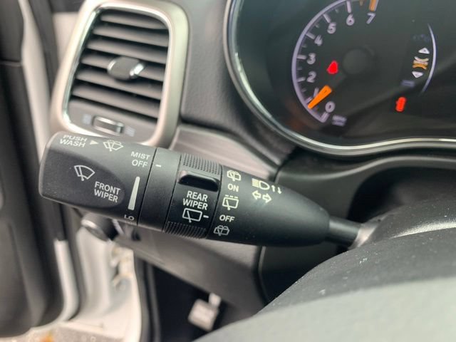 Used 2022 Jeep Grand Cherokee Laredo X AWD/4WD image 27