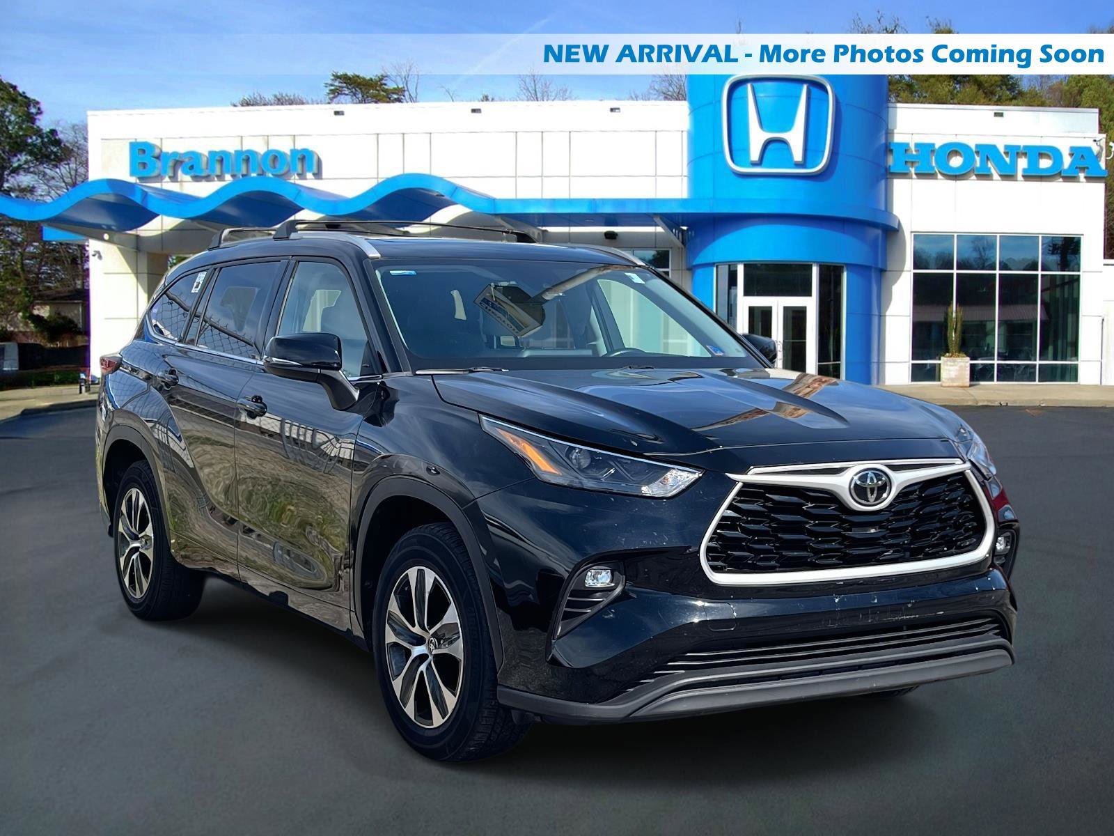 Used 2022 Toyota Highlander XLE