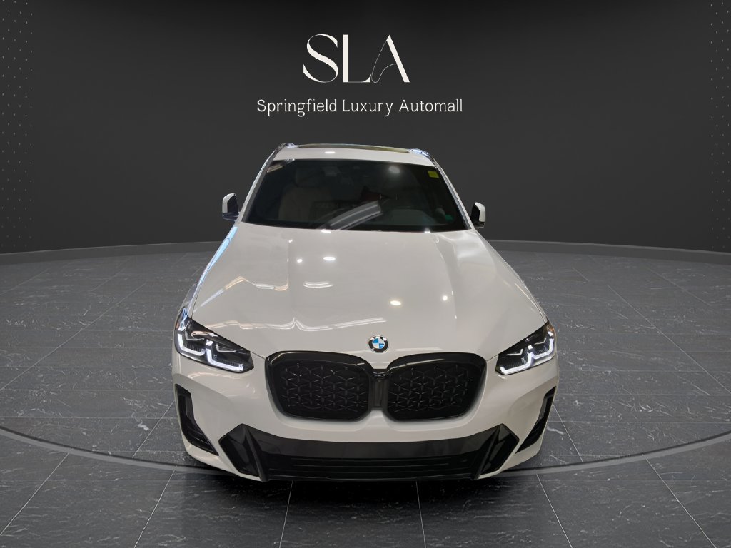 Used 2023 BMW X4 xDrive30i AWD/4WD image 3