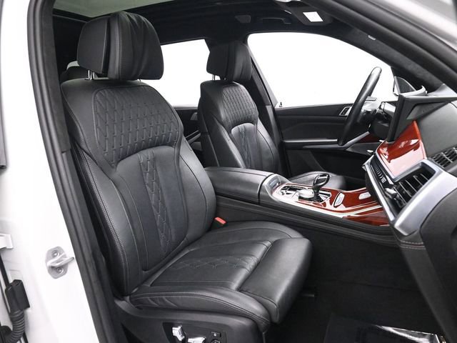 Used 2024 BMW ALPINA XB7 image 32