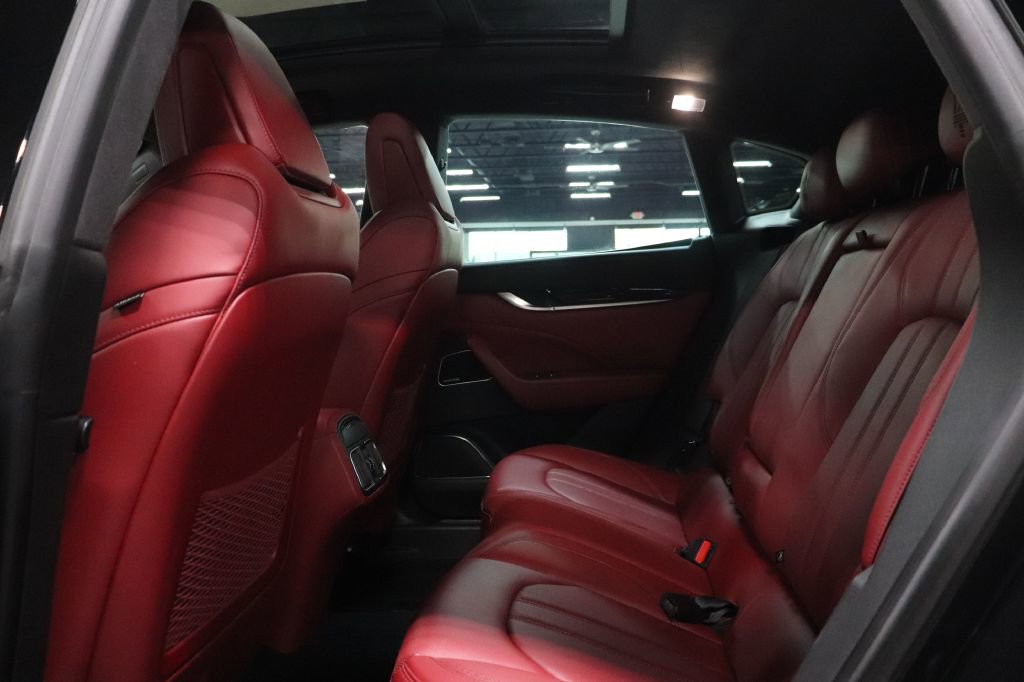 Used 2020 Maserati Levante GranSport image 14