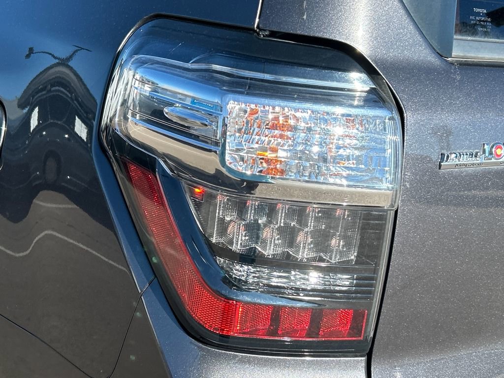 Used 2019 Toyota 4Runner SR5 Premium image 26